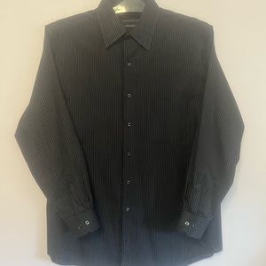 Men’s Black Pinstripe Dress Shirt Medium